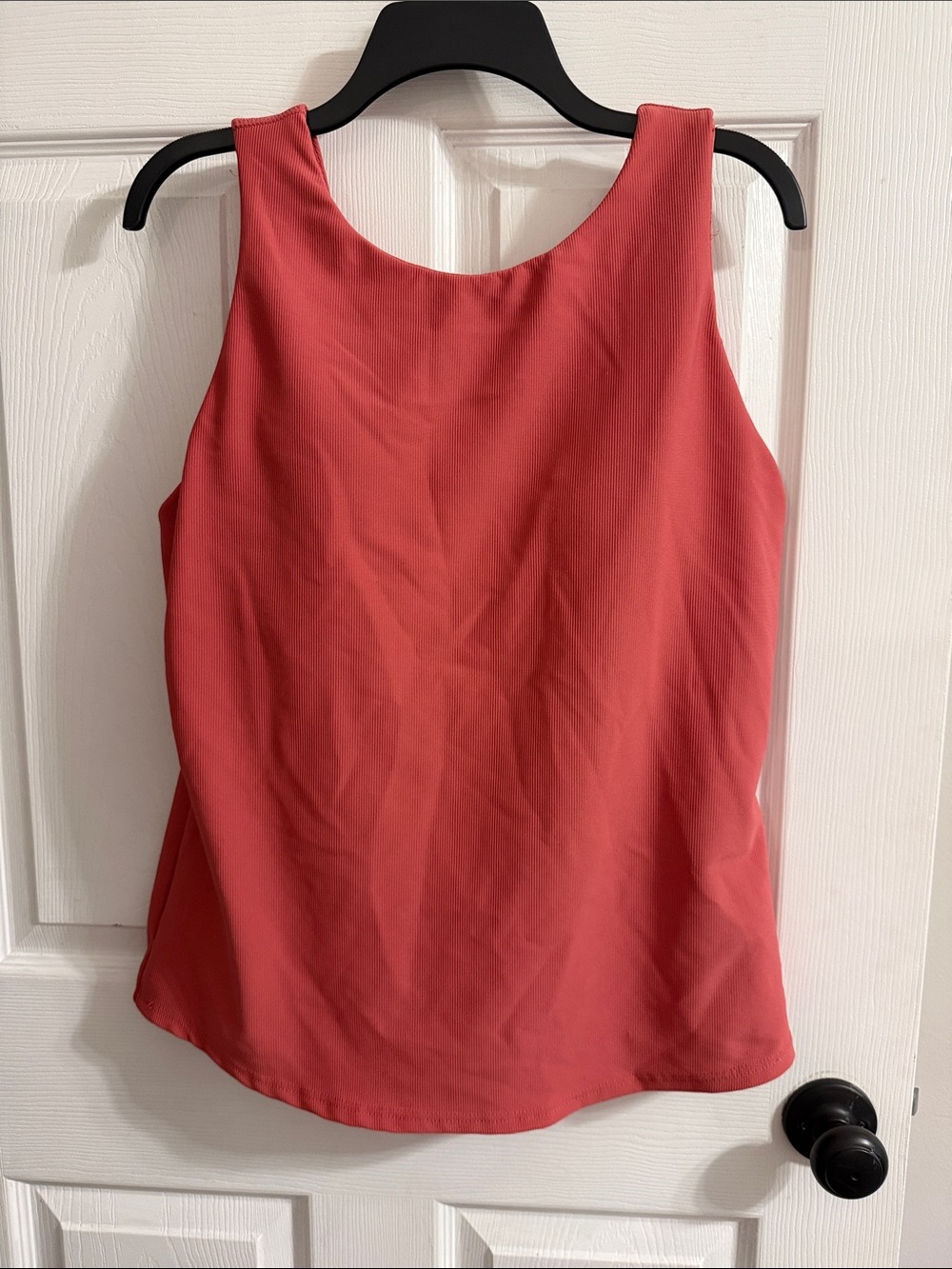 Women's Sleeveless Scoop Active Tank Top - Coral